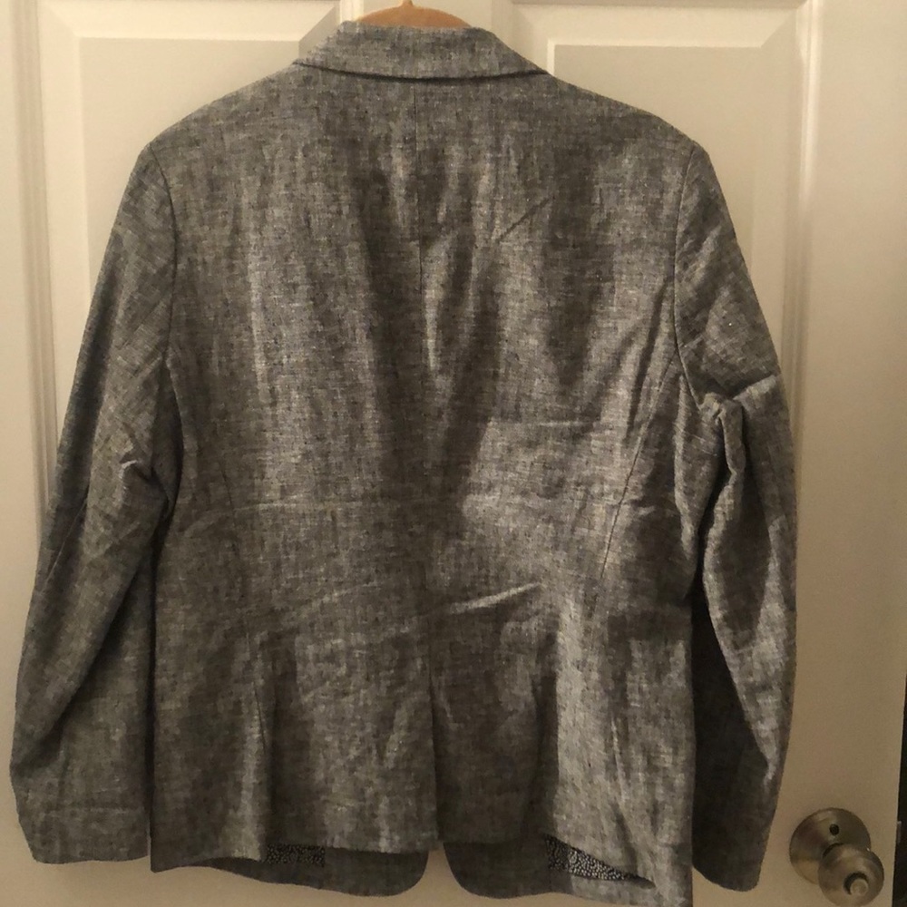 Blazer - Picture 3 of 5